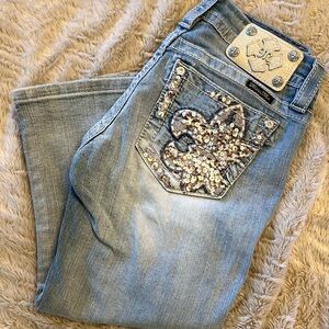 Miss me, midrise, easy crop, blue jeans